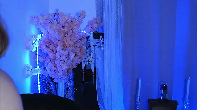 ivyleague  online show from March 30, 2026, 5:25 pm