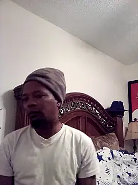 Snapshot of authentic_couple1 chatting on February 24, 2025, 11:52 pm authentic couple1 online show from February 24, 2025, 11:52 pm