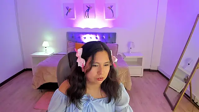  Natalie18 online show from November 7, 2025, 3:06 am