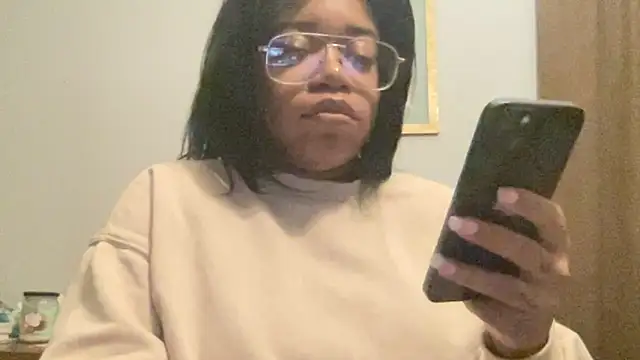 MommyConfident online show from January 15, 2026, 12:48 am