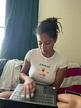 VanessaBling online show from December 27, 2024, 3:59 pm