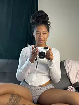 VanessaBling online show from January 26, 2025, 3:47 pm