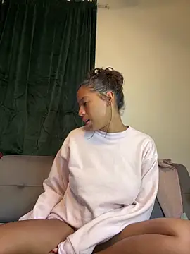 VanessaBling online show from February 9, 2025, 3:11 am