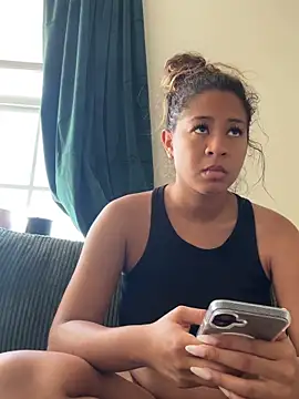 VanessaBling online show from October 3, 2025, 1:52 pm