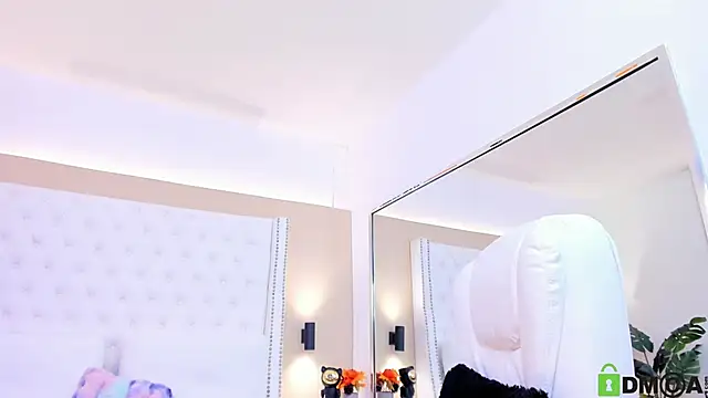 Snapshot of celeste_wayne chatting on November 14, 2025, 11:35 pm celeste wayne online show from November 14, 2025, 11:35 pm