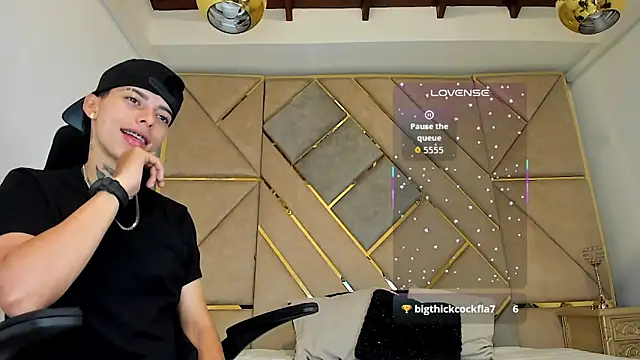 AmberAdams  online show from September 29, 2025, 3:17 pm