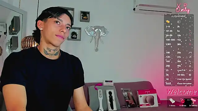 AmberAdams  online show from January 6, 2026, 4:00 pm