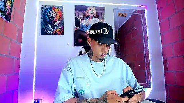 Liam lee online show from March 10, 2026, 11:54 pm