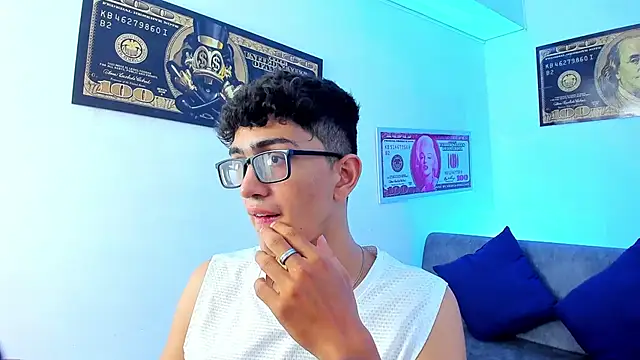 TylerWhite  online show from January 19, 2025, 3:08 am