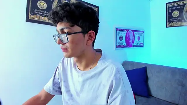 TylerWhite  online show from February 4, 2025, 6:57 am