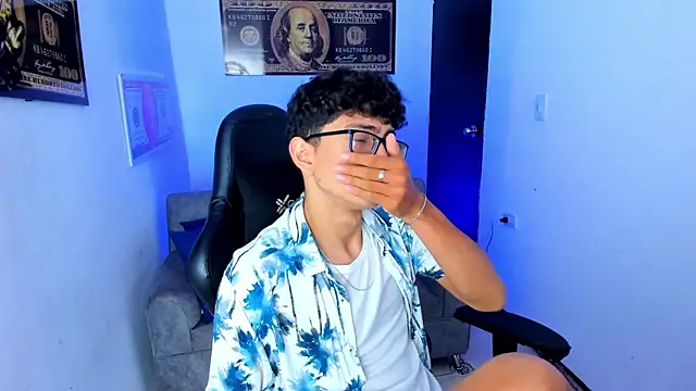 TylerWhite  online show from March 5, 2025, 2:25 am