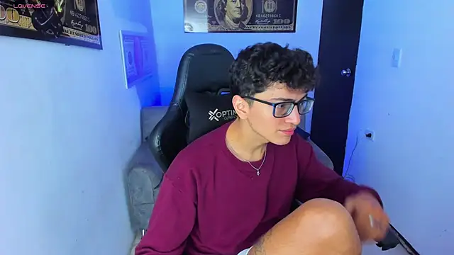 TylerWhite  online show from March 7, 2025, 2:57 am