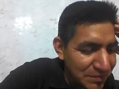 Snapshot of latino17 chatting on January 13, 2025, 5:44 am latino17 online show from January 13, 2025, 5:44 am