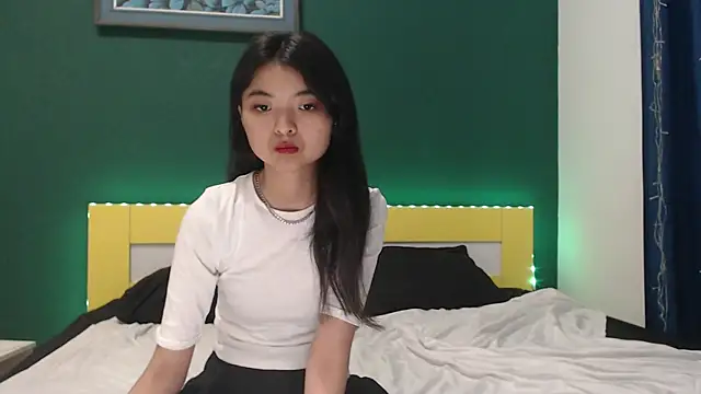 Shy Kira online show from March 2, 2026, 9:27 am