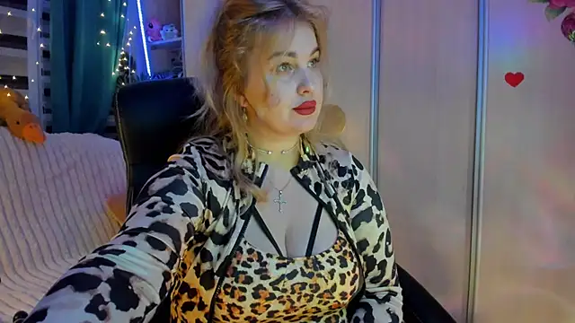 Snapshot of CoraSwon chatting on February 21, 2026, 6:09 pm CoraSwon online show from February 21, 2026, 6:09 pm