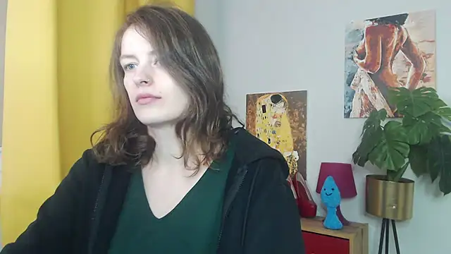 Snapshot of juicyNadine chatting on November 5, 2025, 5:40 am juicyNadine online show from November 5, 2025, 5:40 am