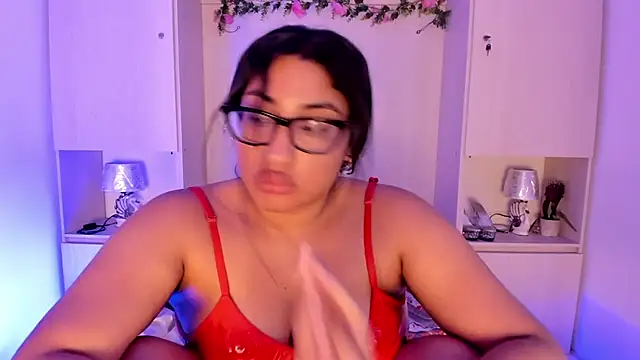 CANDYGABYY online show from May 27, 2026, 1:57 am