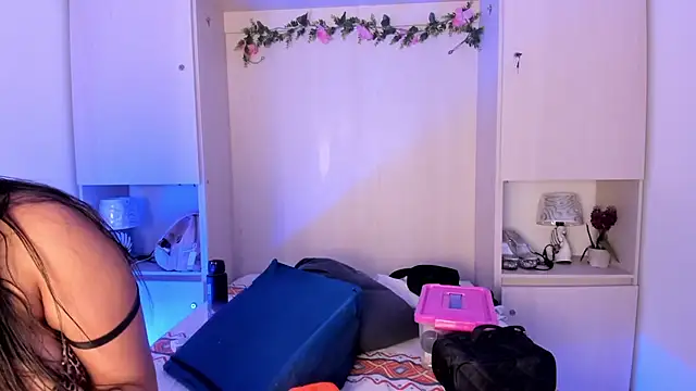 CANDYGABYY online show from June 30, 2026, 8:21 pm