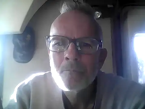 richa22cm online show from December 18, 2025, 1:39 pm