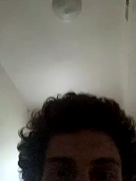 pantslesstraveler plt online show from October 3, 2025, 10:51 pm