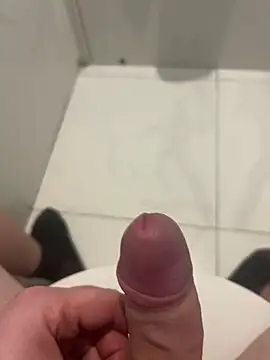 Snapshot of Sexygoat30 chatting on October 22, 2025, 4:35 am Sexygoat30 online show from October 22, 2025, 4:35 am