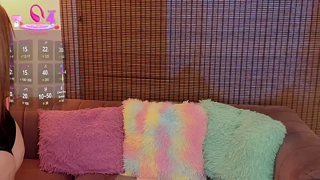 ariana cross online show from March 1, 2026, 1:02 pm