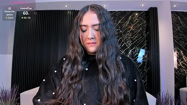 paulina sweett  online show from January 7, 2026, 10:40 am