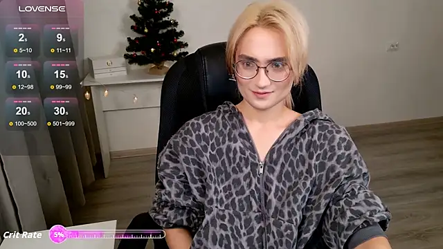 CuteYukiKun online show from December 4, 2025, 5:21 pm