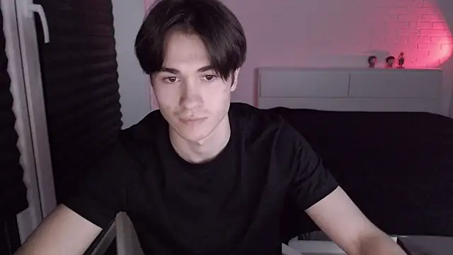 MarkusDean online show from September 17, 2025, 7:26 pm