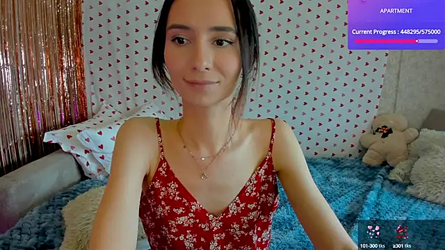 crystalnut online show from February 21, 2025, 5:46 am