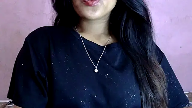 Snapshot of charming_karishma chatting on December 14, 2024, 8:56 am charming karishma online show from December 14, 2024, 8:56 am