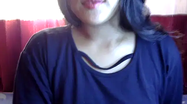 Snapshot of charming_karishma chatting on December 25, 2024, 8:07 am charming karishma online show from December 25, 2024, 8:07 am