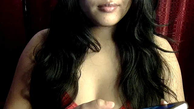Snapshot of charming_karishma chatting on September 14, 2025, 5:28 am charming karishma online show from September 14, 2025, 5:28 am