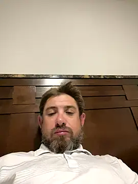 Snapshot of caliguy37 chatting on January 8, 2026, 3:20 am caliguy37 online show from January 8, 2026, 3:20 am