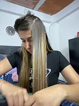 Iris love18 online show from February 5, 2025, 11:28 pm