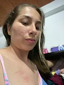 Iris love18 online show from February 7, 2025, 3:45 am