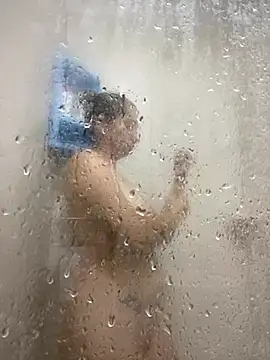 Iris love18 online show from February 8, 2025, 1:22 am