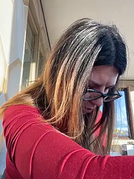 Snapshot of NadiraNoor chatting on October 12, 2025, 2:49 pm NadiraNoor online show from October 12, 2025, 2:49 pm