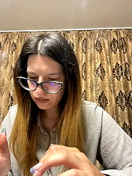 Snapshot of NadiraNoor chatting on October 18, 2025, 4:41 pm NadiraNoor online show from October 18, 2025, 4:41 pm