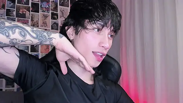 Snapshot of liamelf chatting on March 19, 2025, 5:52 am liamelf online show from March 19, 2025, 5:52 am