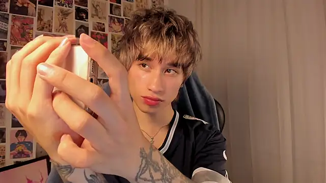 liamelf online show from June 3, 2026, 7:44 am