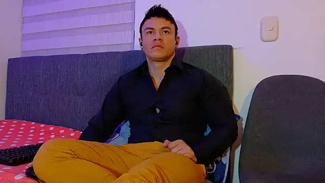 Snapshot of MarksMuscle chatting on September 12, 2025, 5:18 am MarksMuscle online show from September 12, 2025, 5:18 am