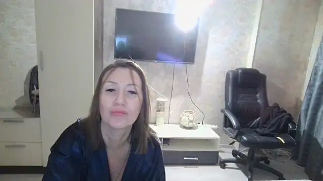 Snapshot of WindChristy chatting on December 13, 2024, 11:50 pm WindChristy online show from December 13, 2024, 11:50 pm