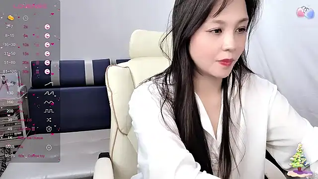 Toookiss online show from February 13, 2025, 2:31 pm