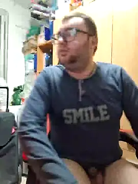 Snapshot of Javier_bear chatting on February 2, 2026, 10:08 pm Javier bear online show from February 2, 2026, 10:08 pm