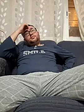 Snapshot of Javier_bear chatting on February 3, 2026, 9:53 pm Javier bear online show from February 3, 2026, 9:53 pm