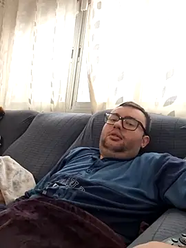 Snapshot of Javier_bear chatting on February 13, 2026, 10:22 am Javier bear online show from February 13, 2026, 10:22 am