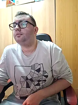 Javier bear online show from April 3, 2026, 1:31 pm