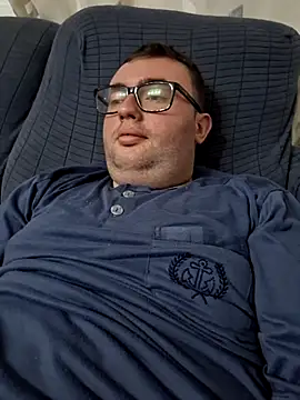 Javier bear online show from April 4, 2026, 9:01 pm