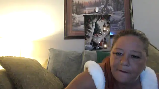 LexxiLeeds online show from December 22, 2025, 11:40 am